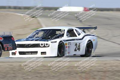 media/Oct-25-2025-CalClub SCCA (Sat) [[34c778dfbe]]/Group 4/Race/